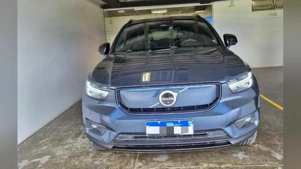 Volvo XC40 Recharge - Imagem 4