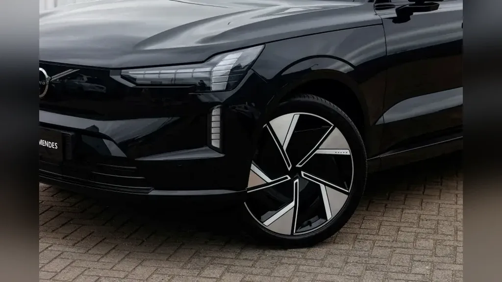 Volvo Ex90 - Imagem 6