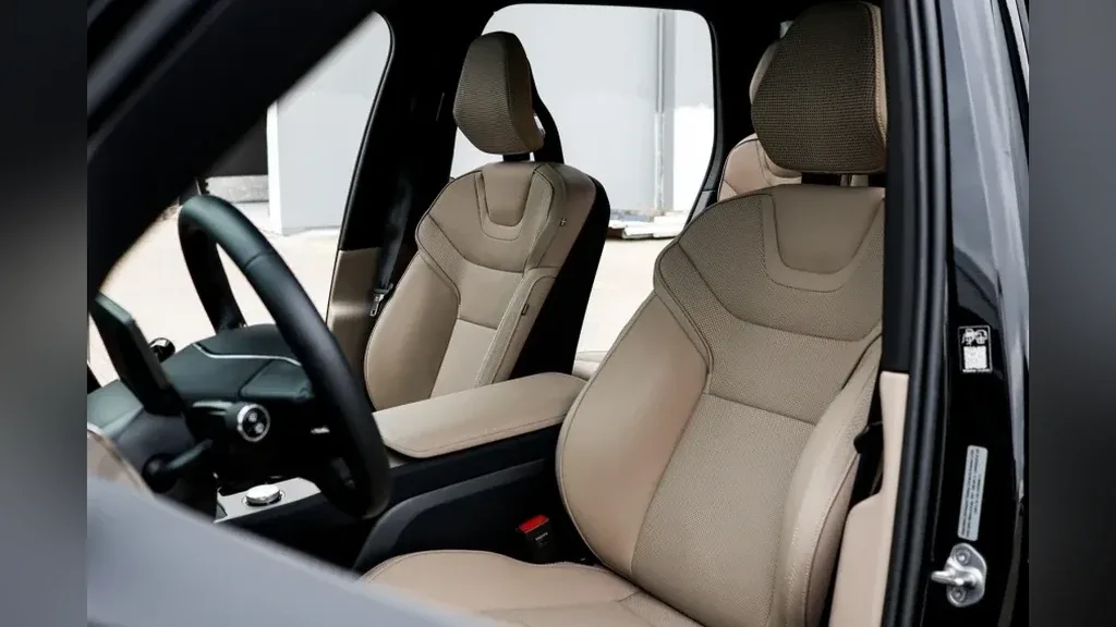 Volvo Ex90 - Imagem 17