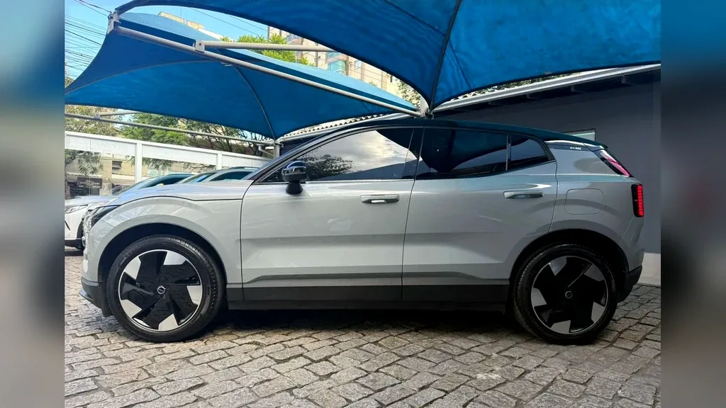 Volvo EX30 - Imagem 2