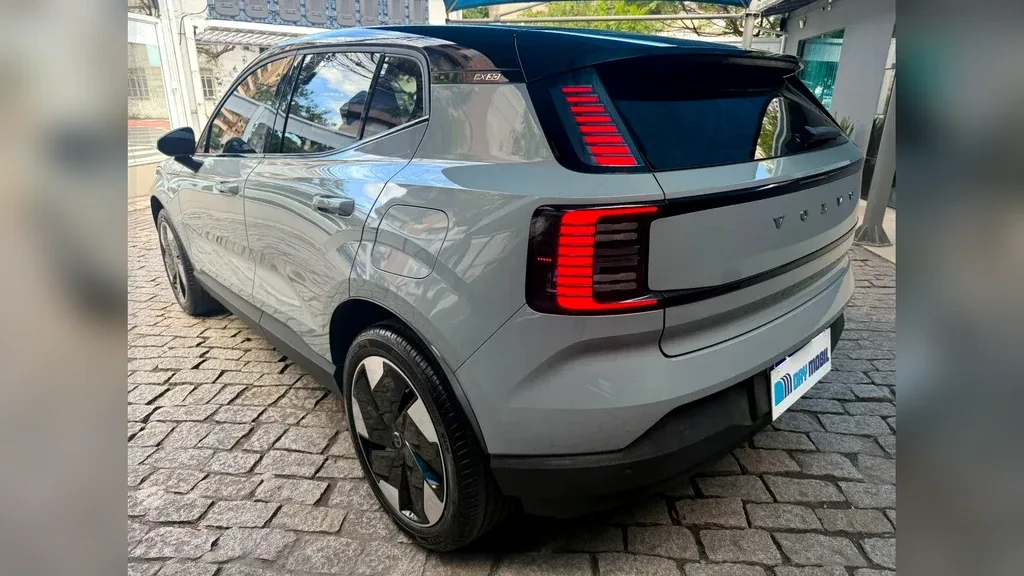 Volvo EX30 - Imagem 3