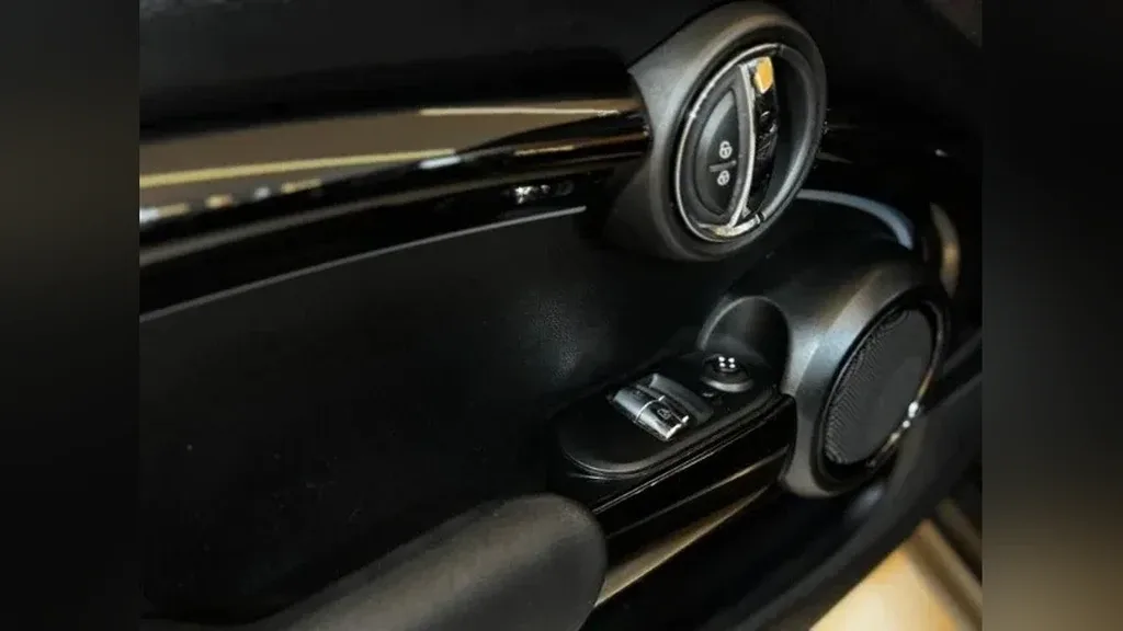 Mini Cooper SE - Imagem 9