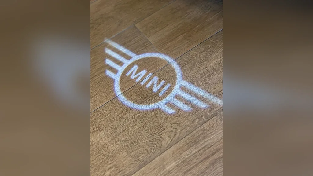 Mini Cooper SE - Imagem 17