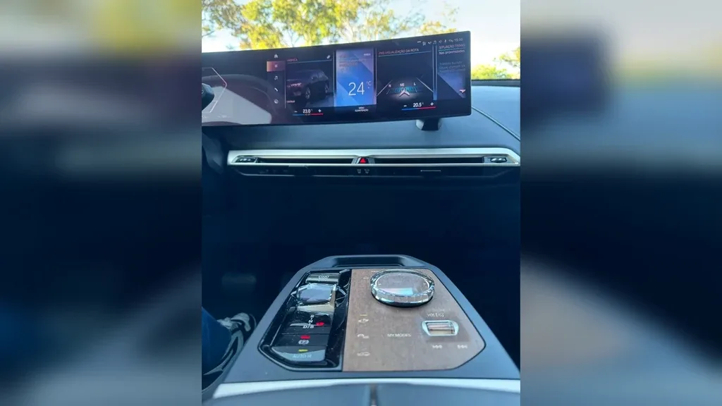 BMW Ix - Imagem 5