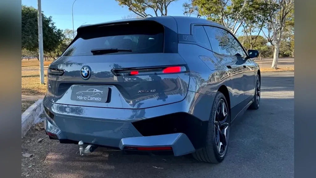 BMW Ix - Imagem 14