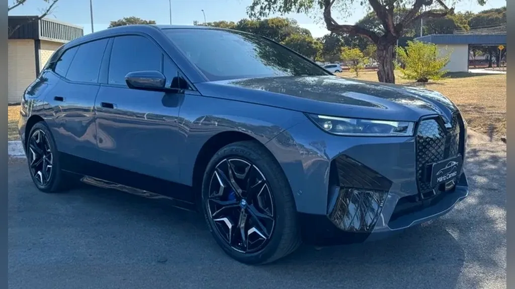 BMW Ix - Imagem 18