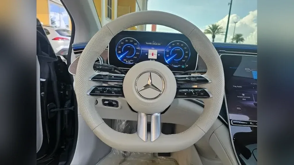 Mercedes Eqe 300 - Imagem 11