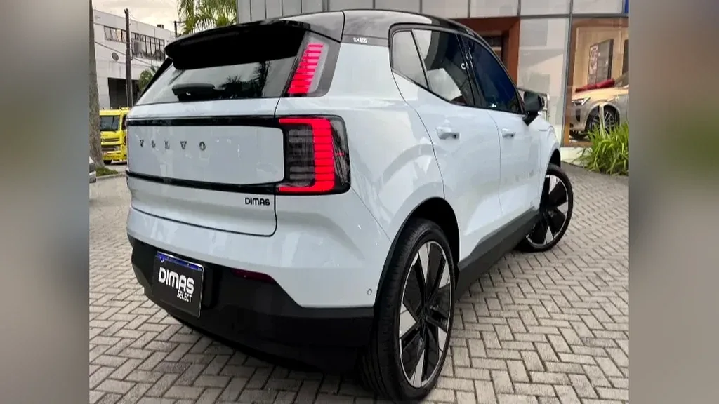 Volvo EX30 - Imagem 6