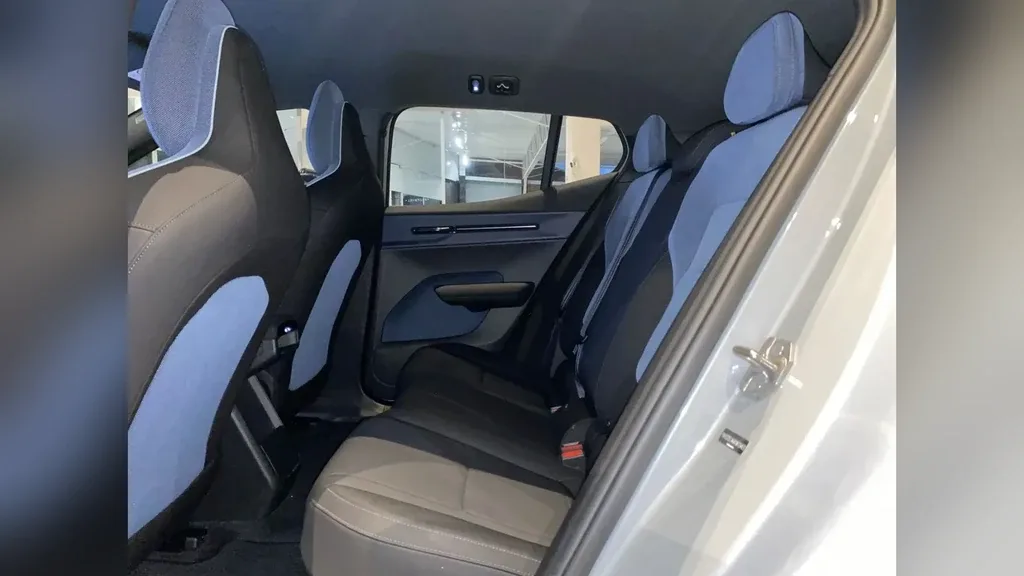 Volvo EX30 - Imagem 10