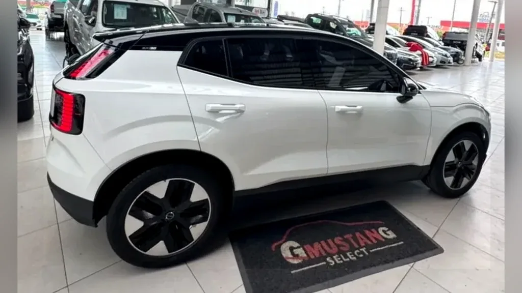 Volvo EX30 - Imagem 7