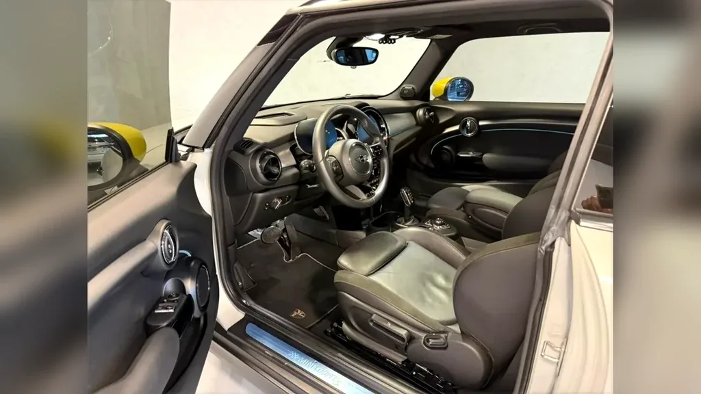 Mini Cooper SE - Imagem 7