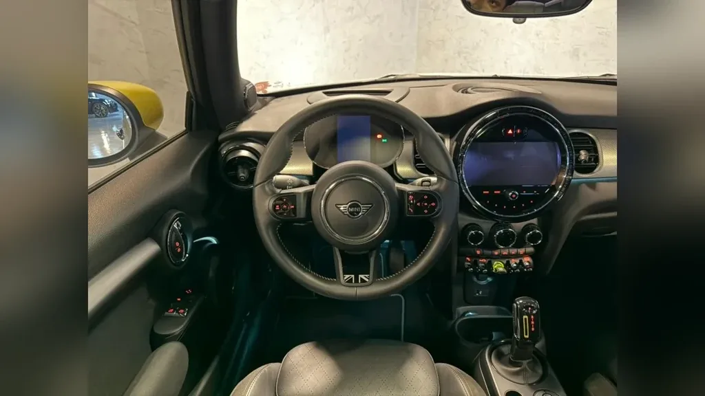 Mini Cooper SE - Imagem 9