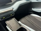 BYD Dolphin Mini - Miniatura 13