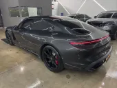 Porsche Taycan - Miniatura 10