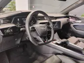 Audi E-tron - Miniatura 9