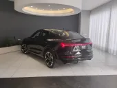 Audi E-tron - Miniatura 3