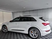 Audi E-tron - Miniatura 7