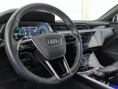 Audi E-tron - Miniatura 10