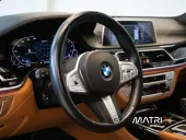 BMW 745e Plug-in Hybrid - Miniatura 5