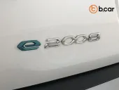 Peugeot E-2008 - Miniatura 20