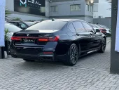 BMW 745e Plug-in Hybrid - Miniatura 6