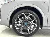 BMW IX2 - Miniatura 17