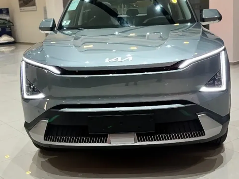 Foto de um kia ev5 null.