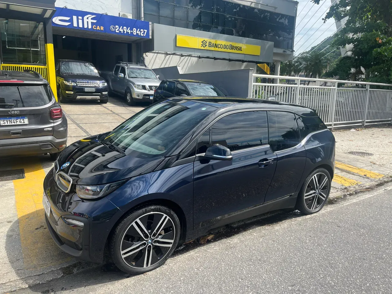 BMW I3