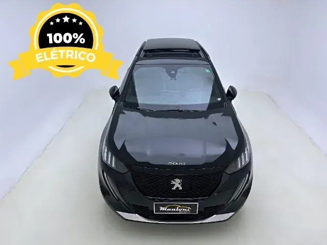 Peugeot E-2008