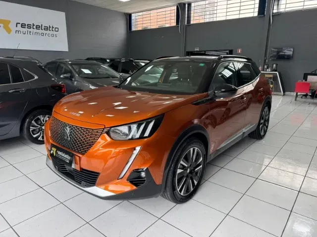 Peugeot E-2008