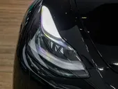 Tesla Model Y - Miniatura 16