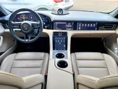 Porsche Taycan - Miniatura 7