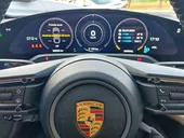 Porsche Taycan - Miniatura 10