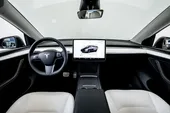 Tesla Model Y - Miniatura 9