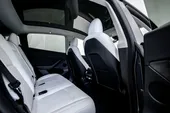 Tesla Model Y - Miniatura 13