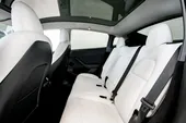Tesla Model Y - Miniatura 17