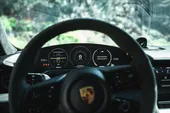 Porsche Taycan - Miniatura 9