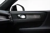 Volvo XC40 Recharge - Miniatura 14