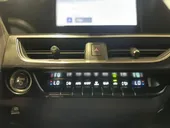 Lexus Ux 300e - Miniatura 11