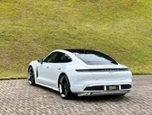 Porsche Taycan - Miniatura 9