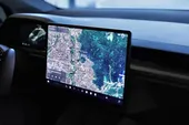 Tesla Model X - Miniatura 12