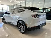 Ford Mustang Mach-e - Miniatura 3