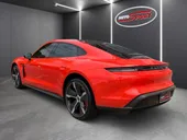 Porsche Taycan - Miniatura 3
