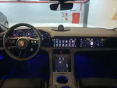 Porsche Taycan - Miniatura 5