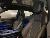 Porsche Taycan - Miniatura 10