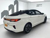 JAC E-j7 - Miniatura 3