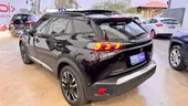 Peugeot E-2008 - Miniatura 4
