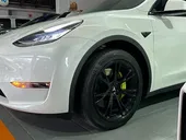 Tesla Model Y - Miniatura 12