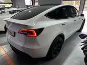 Tesla Model Y - Miniatura 17