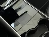 Tesla Model 3 - Miniatura 9
